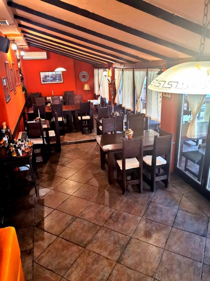 Hrvatski Leskovac Klet Cinkus Bed & Breakfast エクステリア 写真