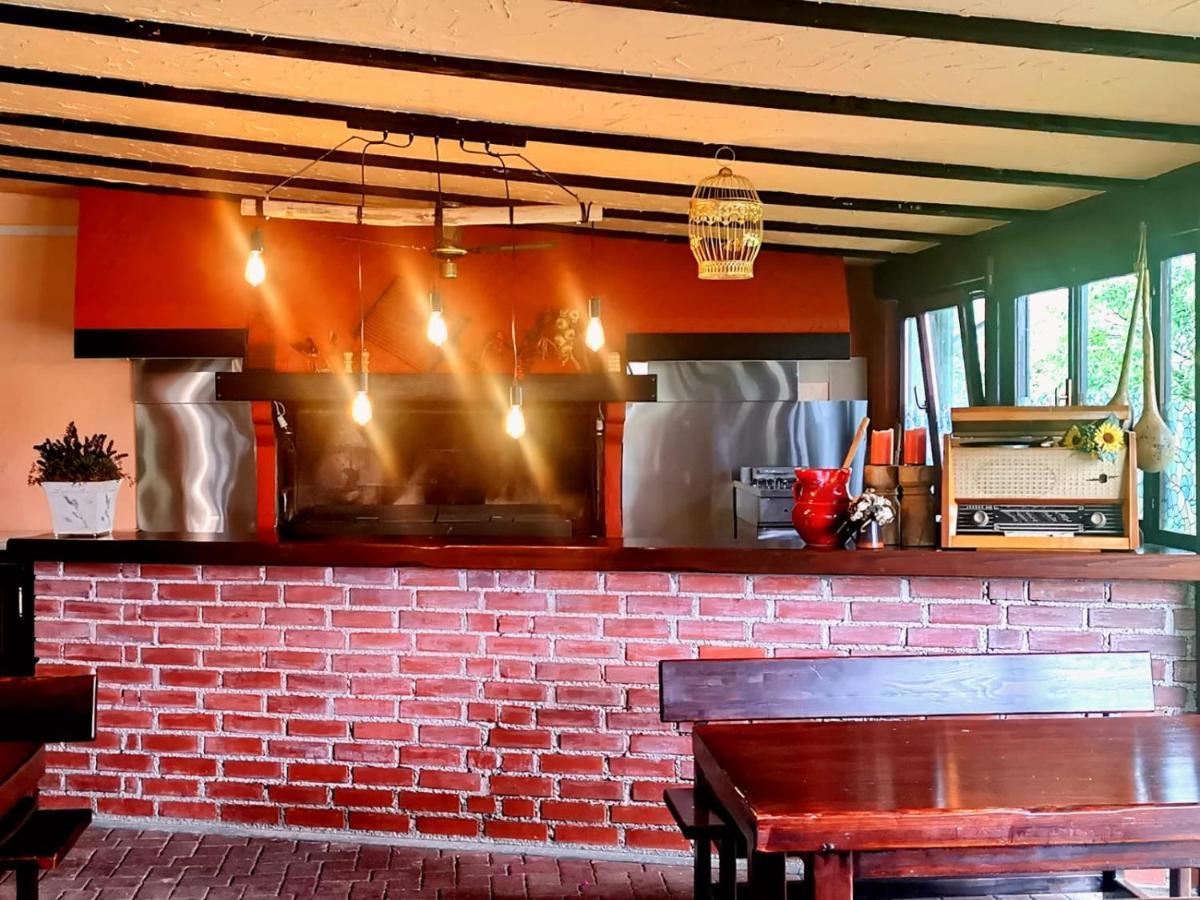 Hrvatski Leskovac Klet Cinkus Bed & Breakfast エクステリア 写真